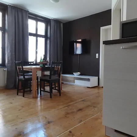 Kaufmannshaus Anno 1613 *