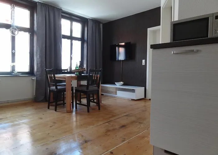 Kaufmannshaus Anno 1613 *